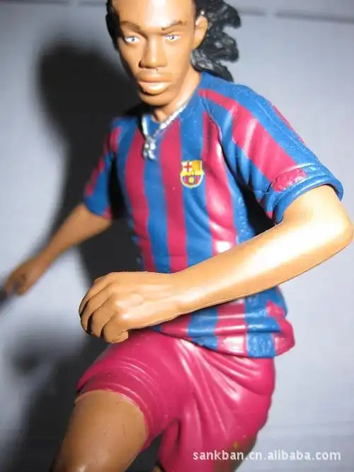 人联想到他 人联想到他